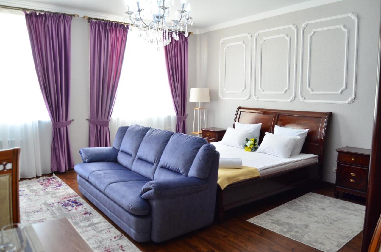 Golden Park Hotel Pavlodar Exterior photo