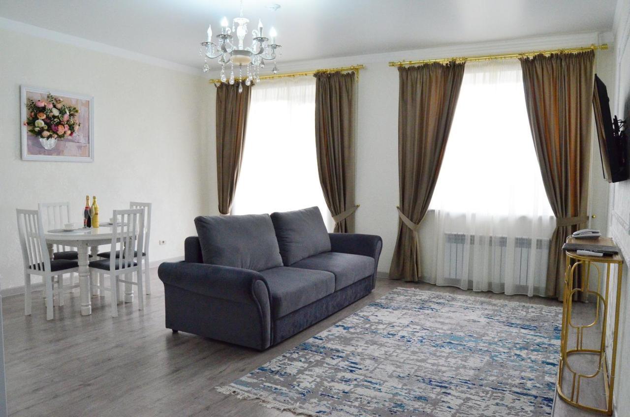 Golden Park Hotel Pavlodar Exterior photo