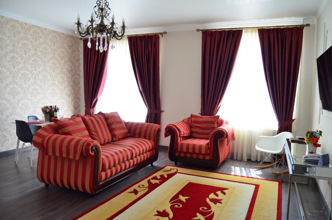 Golden Park Hotel Pavlodar Exterior photo