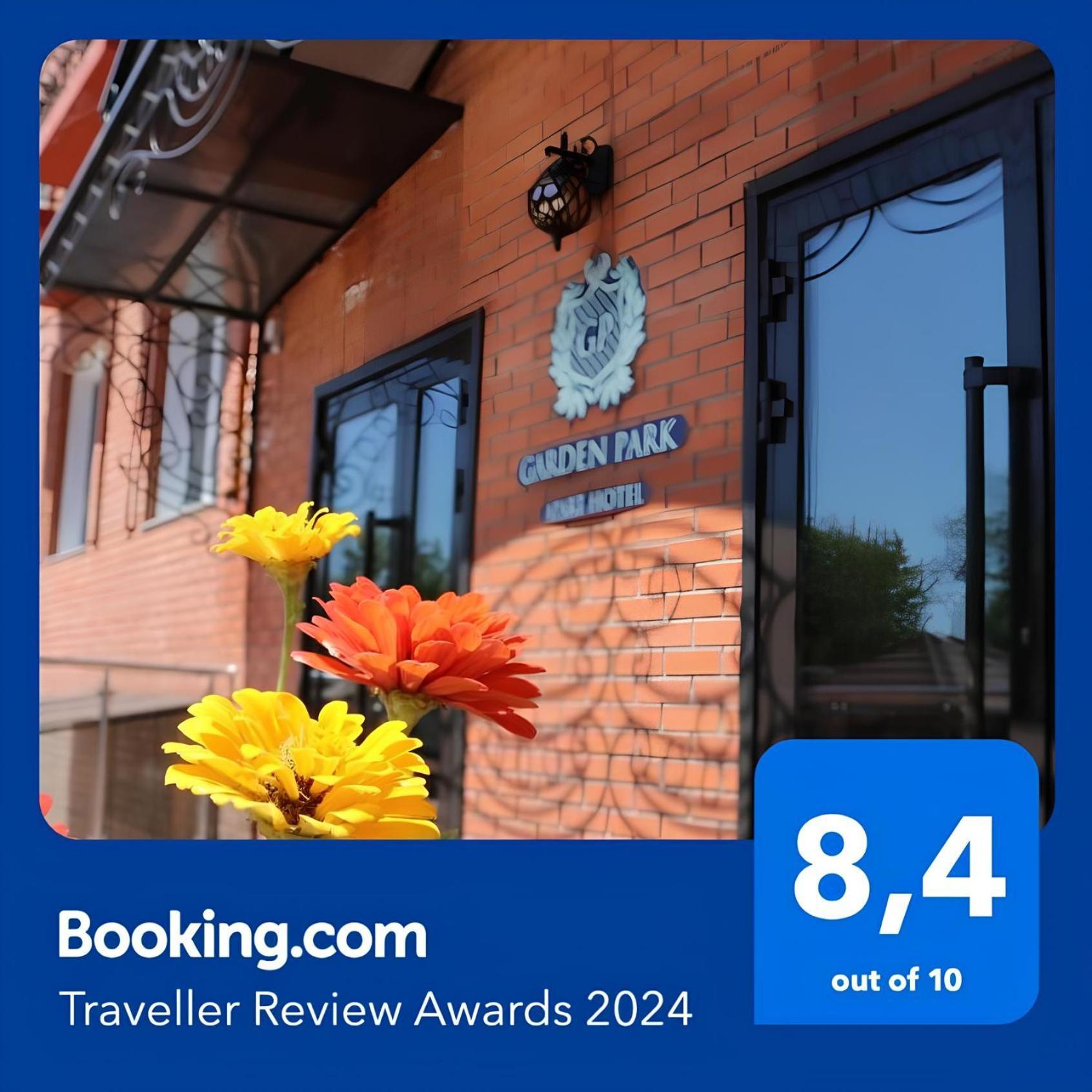 Golden Park Hotel Pavlodar Exterior photo